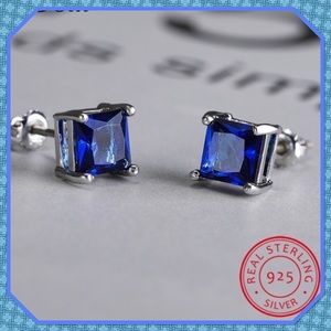 ❄️NEW❄️Princess Cut Blue Sapphire Earrings❄️